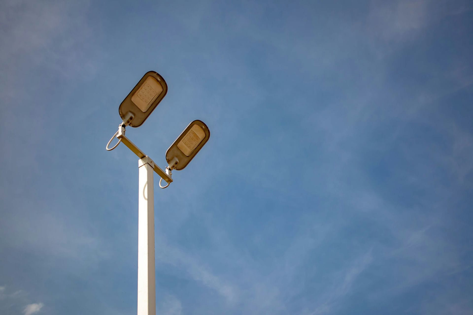 how is solar energy transformation used in the street light3
