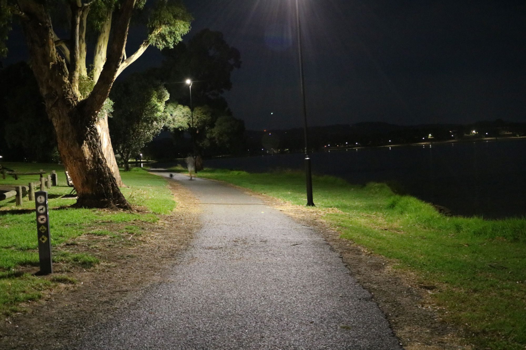 GFS-stealth solar pathway lights