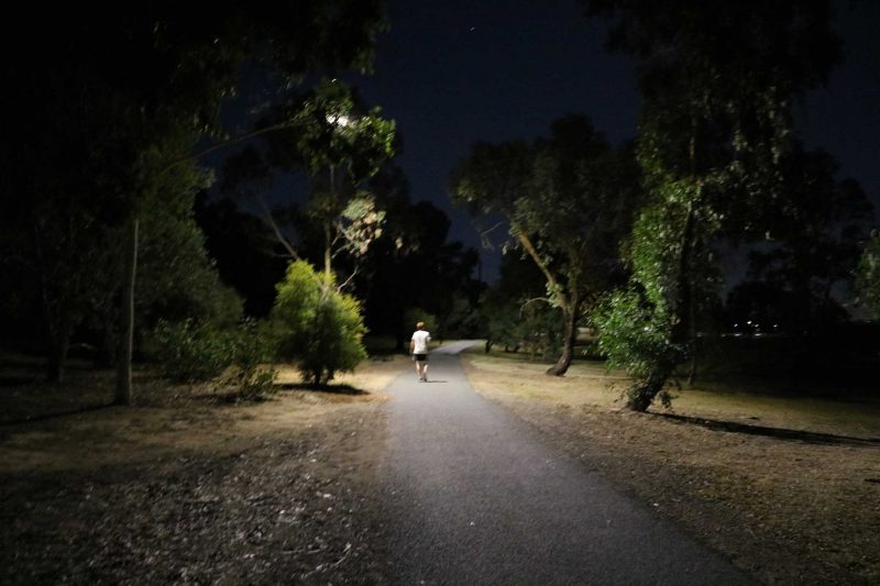 solar pathway lighting Lake Albert Wagga