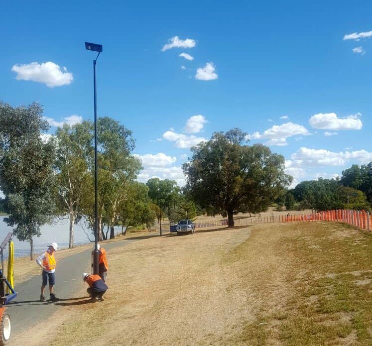 Solar Pathway Lights for Lake Albert
